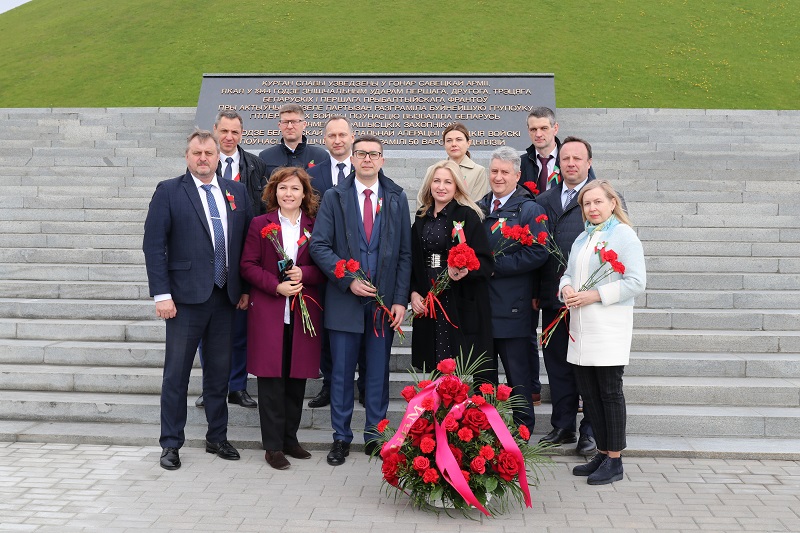 Беларусь помнит! НЦПИ и его филиалы приняли участие в мероприятиях ко Дню Победы