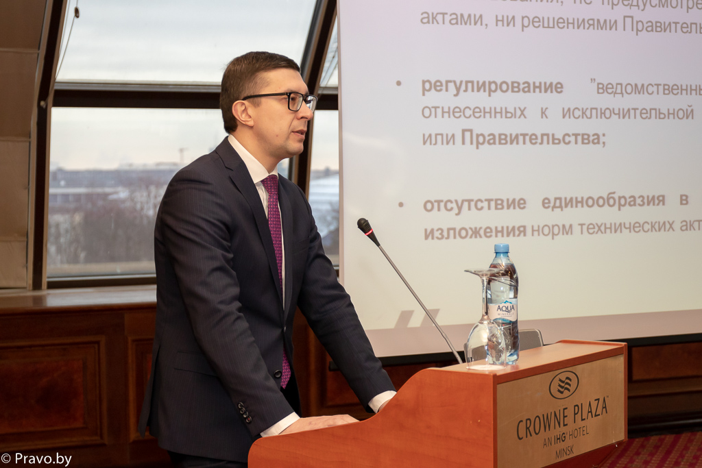 Евгений Коваленко выступил с докладом на республиканском семинаре, посвященном новому Закону «О нормативных правовых актах»