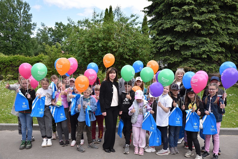 Сотрудники РЦПИ Витебской области поздравили ребят в оздоровительном лагере на базе Витебского областного дворца детей и молодежи