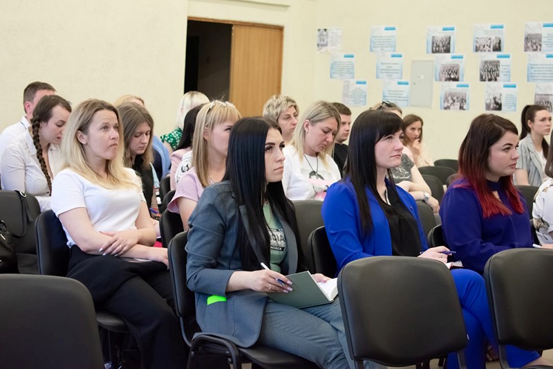 9 июня в Могилеве прошел обучающий семинар для работников Могилевского областного комитета ОО «БРСМ». 