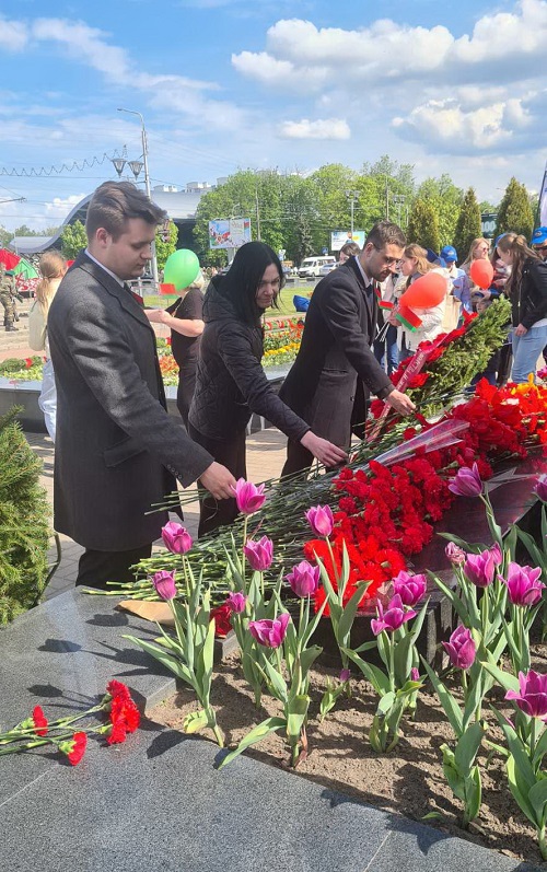 Коллектив РЦПИ Гомельской области возлагает цветы 5 мая 2023 г.