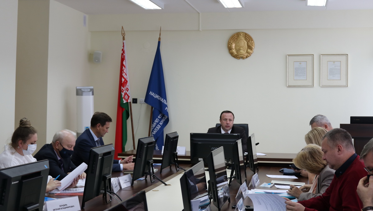 Геральдический совет при Президенте Республики Беларусь рассмотрел ряд вопросов в отношении эмблем, юбилейных медалей и нагрудных знаков
